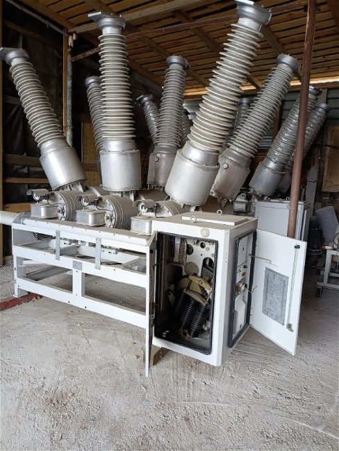Выключатель элегазовый ВЭБ-110II-40/2500УХЛ1 Выключатель элегазовый ВЭБ-110II-40/2500УХЛ1